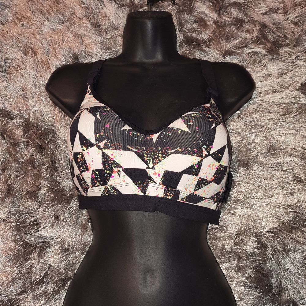 Victoria's Secret Black and White Patterned Sports Bra